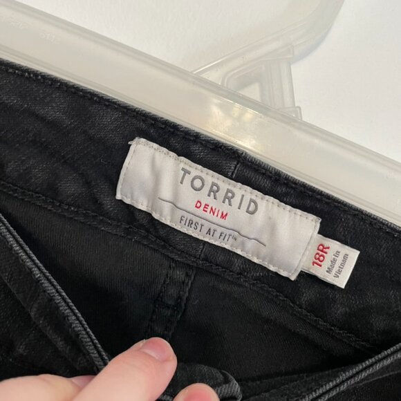 TORRID Plus Size Slim Boot Jean Vintage Stretch Black Mid Rise Bootcut Jeans 18 - Picture 7 of 16